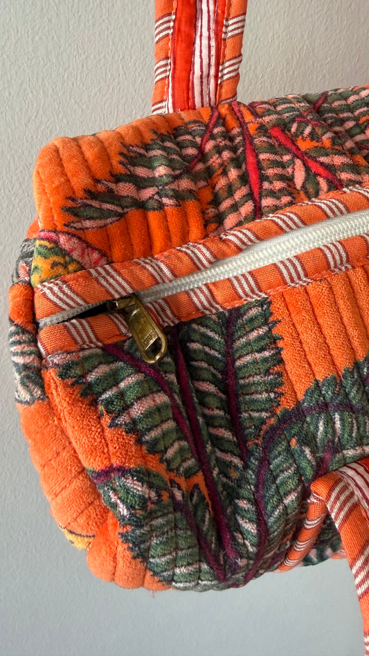 Bolso de Maquillaje Selva Naranjo Velvet | Mindú