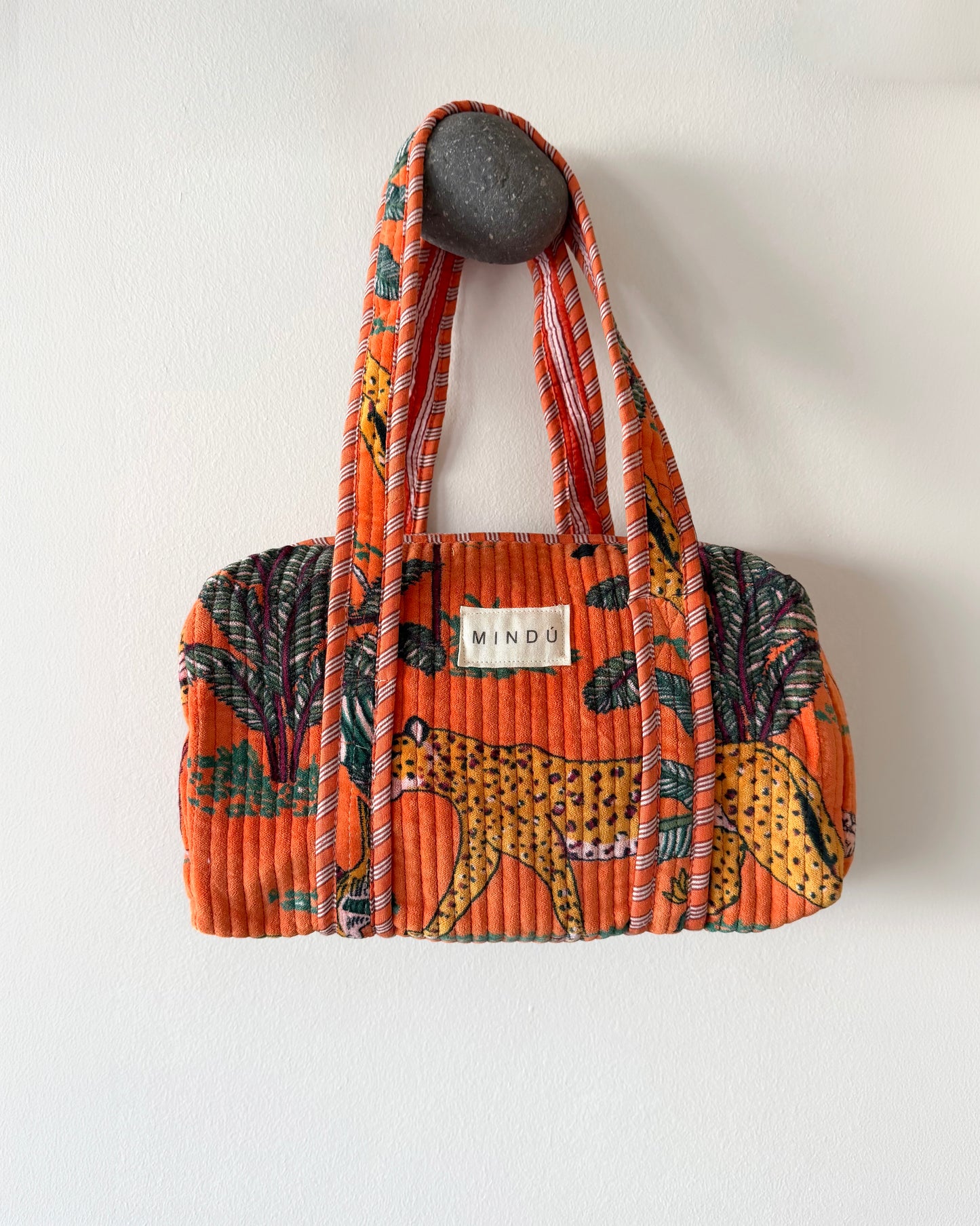 Bolso de Maquillaje Selva Naranjo Velvet | Mindú