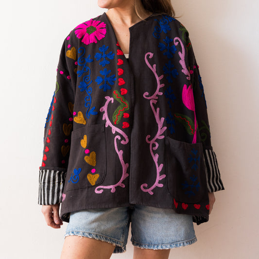 CHAQUETA TANGI BORDADA NEGRA