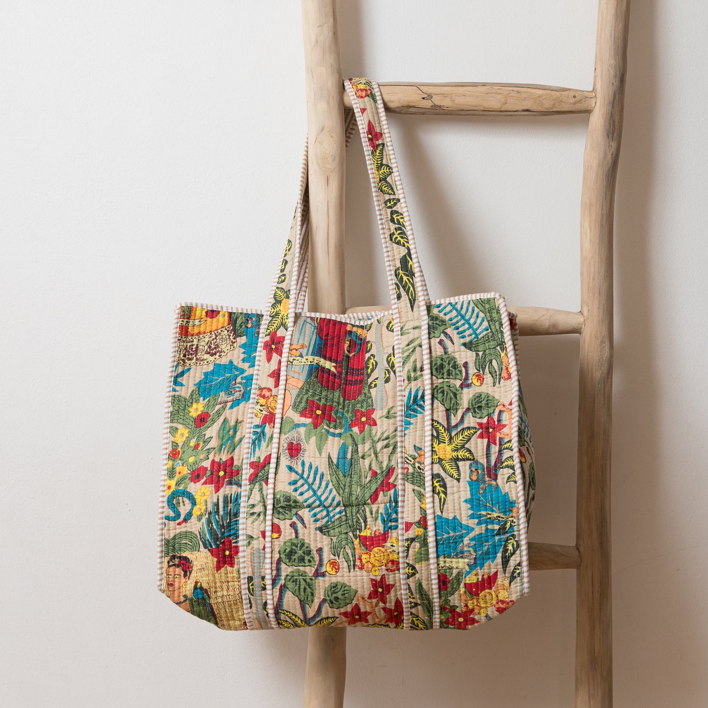 TOTE FRIDA BEIGE CON CIERRE