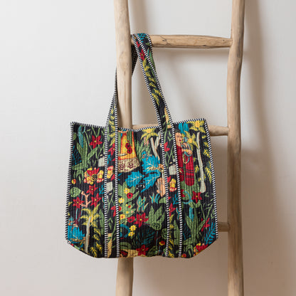 TOTE  FRIDA NEGRO CON CIERRE